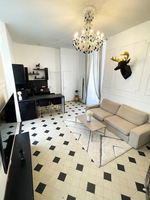 Romantique Jacuzzi, Au Chateau A 30 Min De Paris Apartamento Limay Exterior foto
